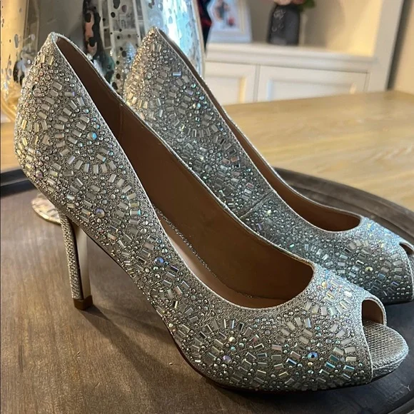 Lauren Lorraine Glittering Silver Rhinestone Peep Toe Heels 6 1/2 - Picture 4 of 11